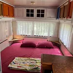 Karavana.ta * تشيرنوموريتس